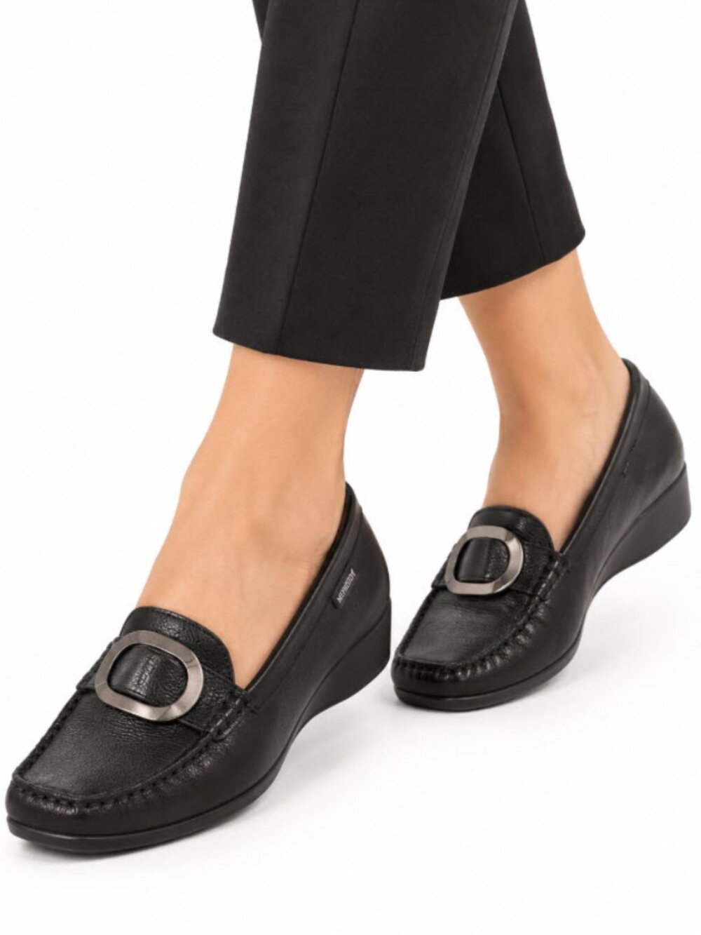 MEPHISTO Black Leather Loafers Shoes 8.5 us Comfy Work Chic Preppy